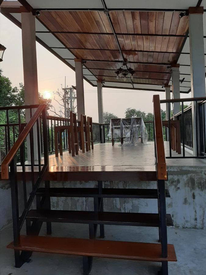 Baan Rabiangdao Uthaithani อุทัยธานี ภายนอก รูปภาพ
